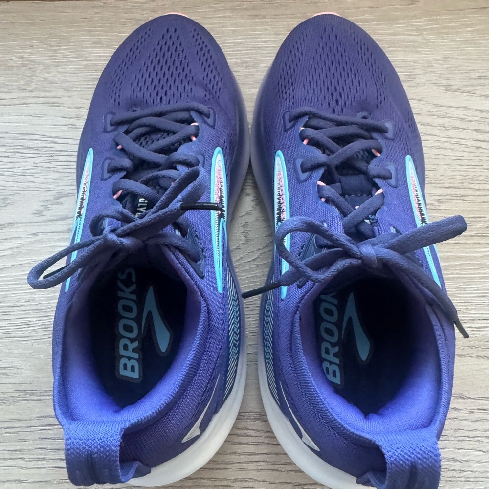 Brooks Glycerin GTS 22 Women’s Running Shoes | Size 7.5 Wide - Picture 4 of 6
